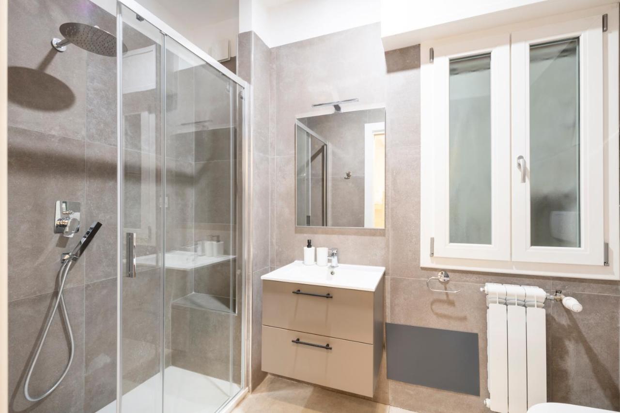 Easystayrome 10 Pax 3 Baths 1 Min From Metro Bagian luar foto