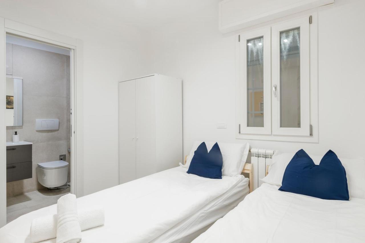Easystayrome 10 Pax 3 Baths 1 Min From Metro Bagian luar foto