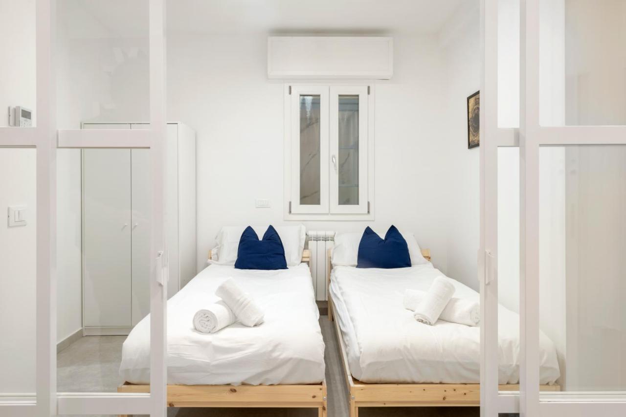 Easystayrome 10 Pax 3 Baths 1 Min From Metro Bagian luar foto